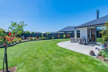 11 Florence Drive, LINCOLN