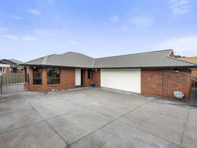 227 Forbury Road, Saint Clair