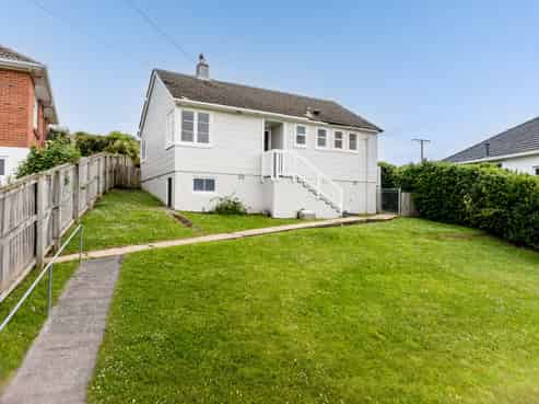 50 Aberdeen Road, Saint Clair