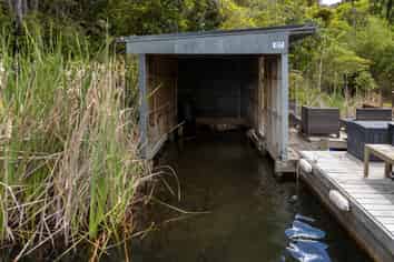 G17 Boat Shed Structure, Lake Okareka