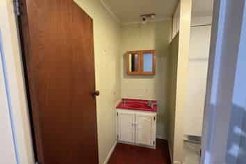 2/4A Spencer Place, Merrilands