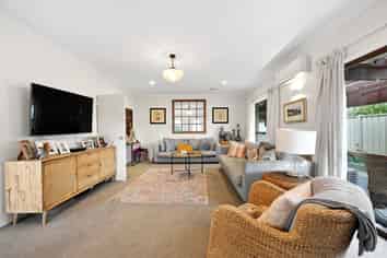 50 Chedworth Avenue, Chedworth