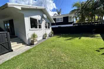 4 Odessa Crescent, St Heliers