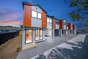 51 Manuroa Road, Takanini