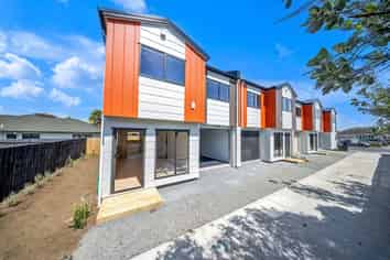 51 Manuroa Road, Takanini