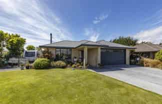 18 Parkinson Place, Woodend