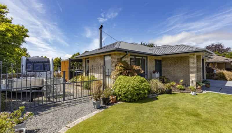 18 Parkinson Place, Woodend