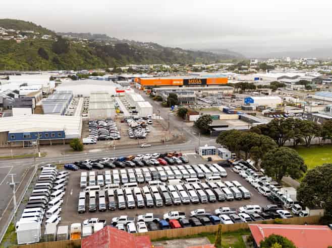 Secure high profile Petone yard
