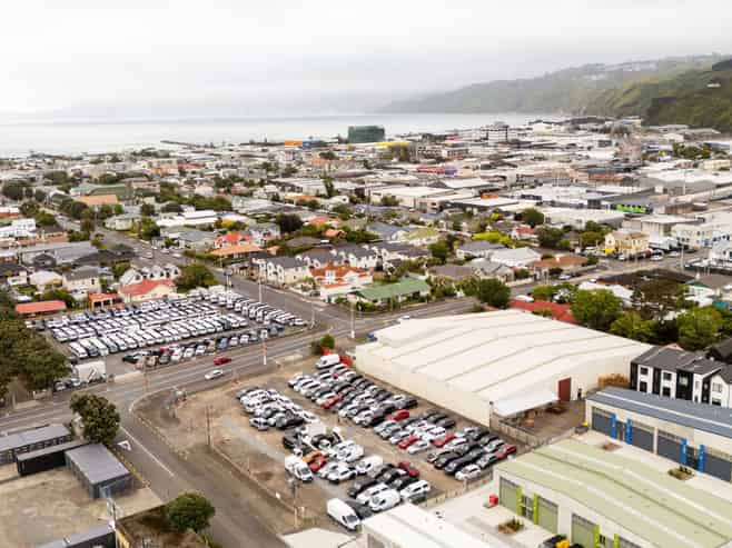 Secure high profile Petone yard