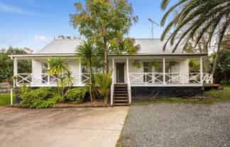 8 Pitcher Place, Glen Eden