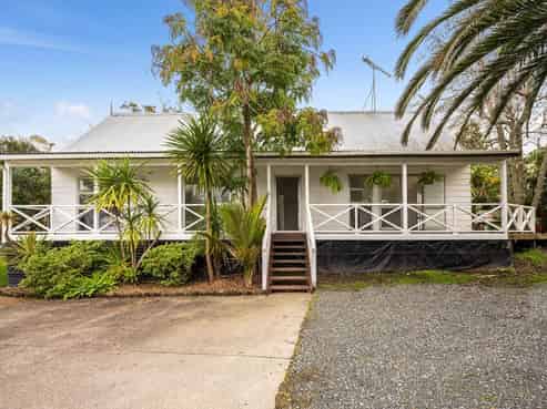 8 Pitcher Place, Glen Eden