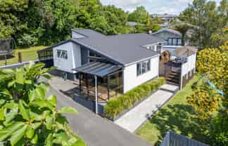 17 Hazelwood Avenue, Dinsdale