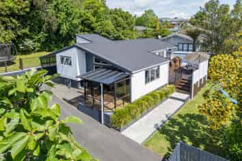 17 Hazelwood Avenue, Dinsdale