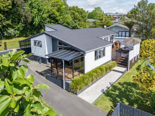 17 Hazelwood Avenue, Dinsdale