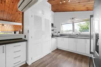 17 Hazelwood Avenue, Dinsdale