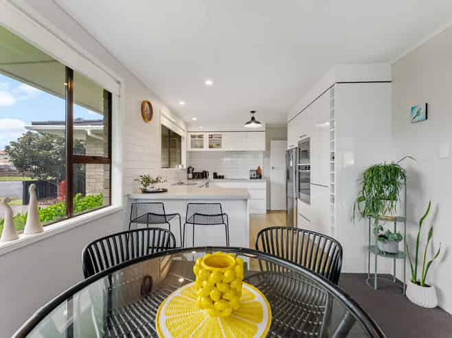 15 Lantana Avenue, Bell Block