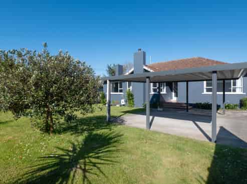 8 Otonga Road, Springfield