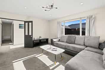 592 Madras Street, Saint Albans