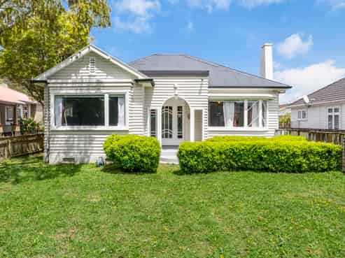 22 St Ronans Avenue, Waterloo