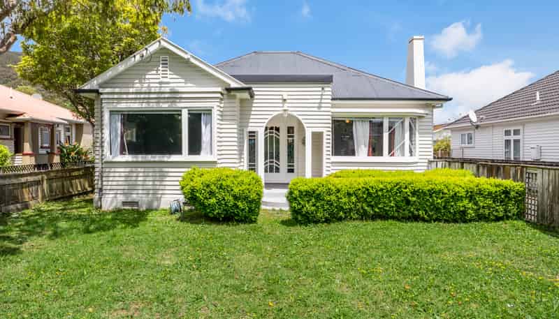 22 St Ronans Avenue, Waterloo