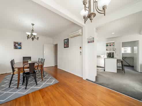 22 St Ronans Avenue, Waterloo