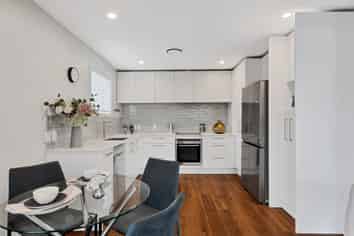 2/6 Timbertop Lane, Saint Martins