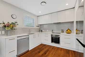 2/6 Timbertop Lane, Saint Martins