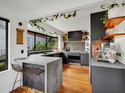 80 South Road, Blagdon