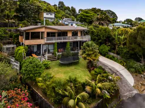 80 South Road, Blagdon