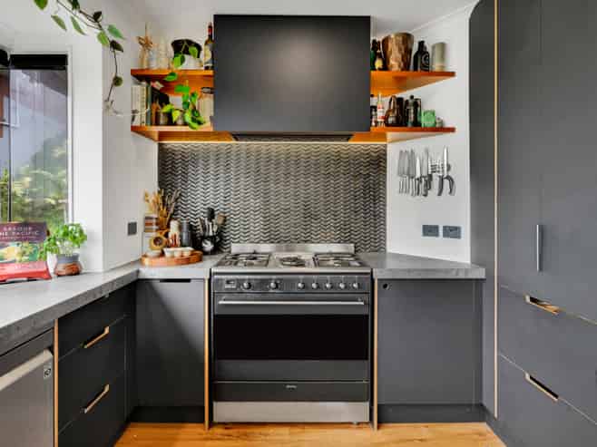 80 South Road, Blagdon