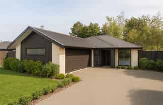 8 Sarsfield Street, Southbridge