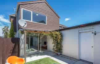 2/37 Avalon Street, Richmond