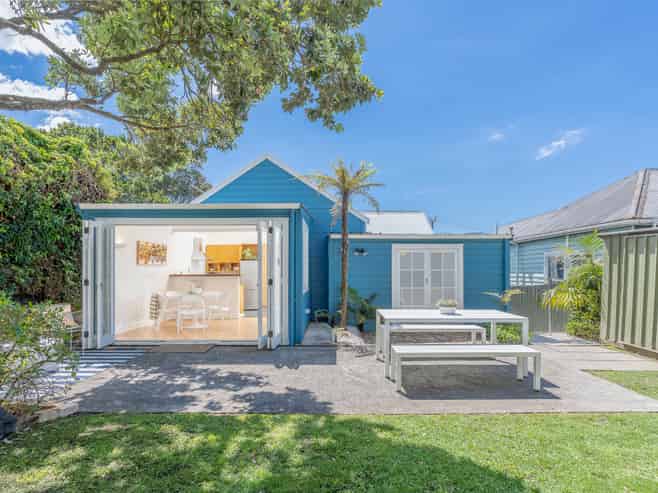 44 Second Avenue, Kingsland