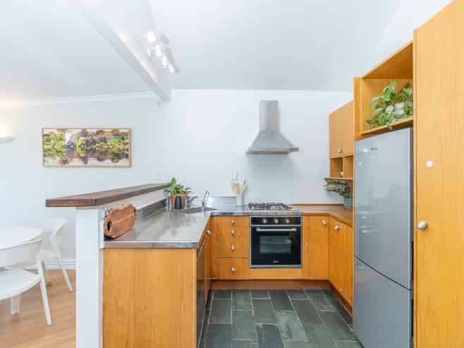 44 Second Avenue, Kingsland