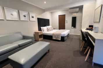 Amazing Opportunity - Deadline Sale 4pm 4 Dec 2025