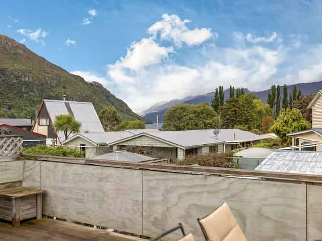 27 Oxford Street, Kingston