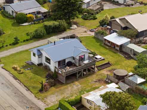 27 Oxford Street, Kingston