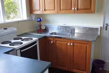 Lower Flat Norna Crescent, Kelburn