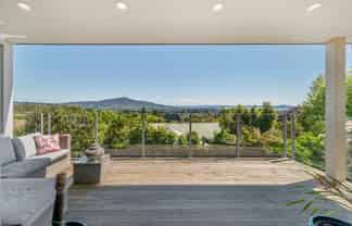 18 Exeter Place, Tihiotonga