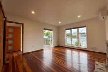 207 New Windsor Road, New Windsor