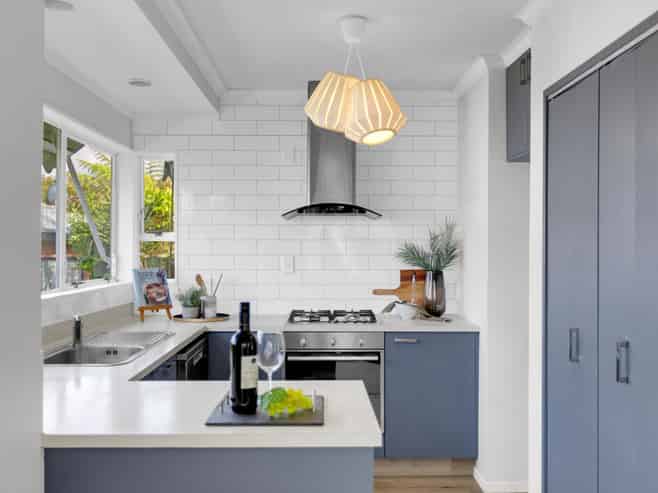 54 Lansdowne Crescent, Glenview