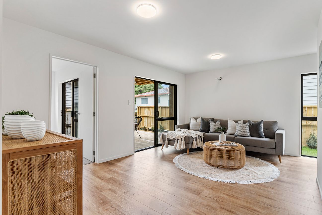 Brand-New. Big on Space. Brilliantly Located - Vista 4