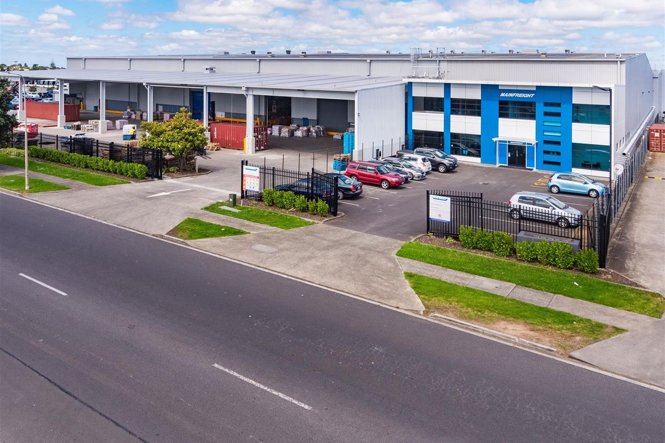 CBRE | A-Grade High-Stud Warehouse | 8,000sqm - Visning 3