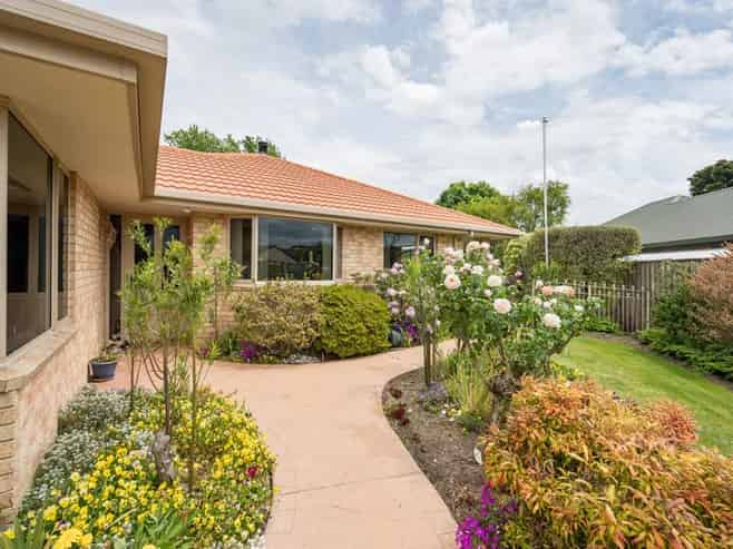  45 Malthouse Crescent, Brightwater