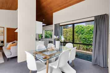 218A Cambridge Road, Hillcrest