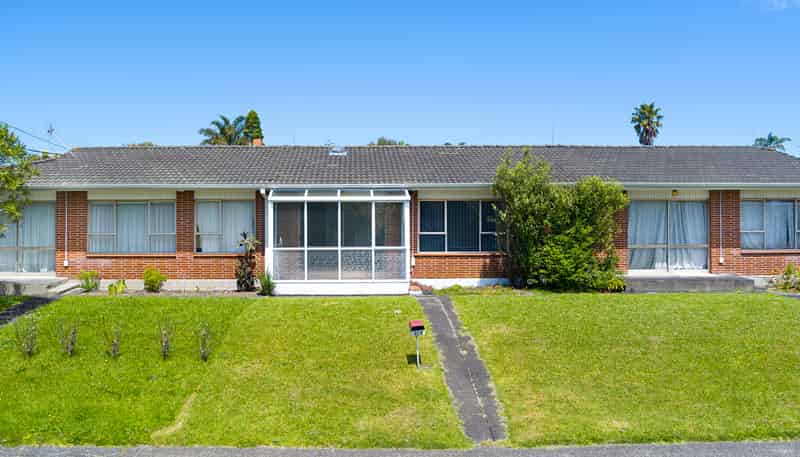 2/2 Vodanovich Road, Te Atatu South