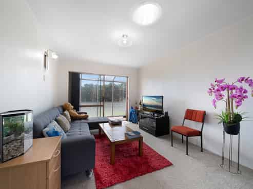 2/2 Vodanovich Road, Te Atatu South