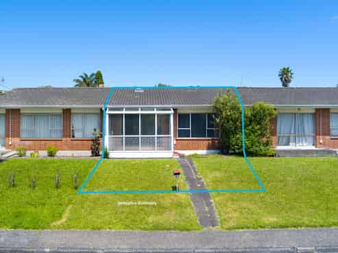 2/2 Vodanovich Road, Te Atatu South