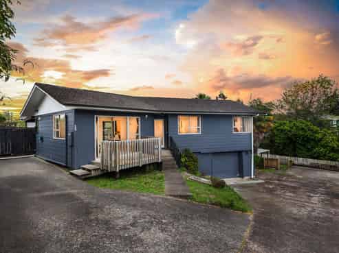 15 Vina Place, Massey