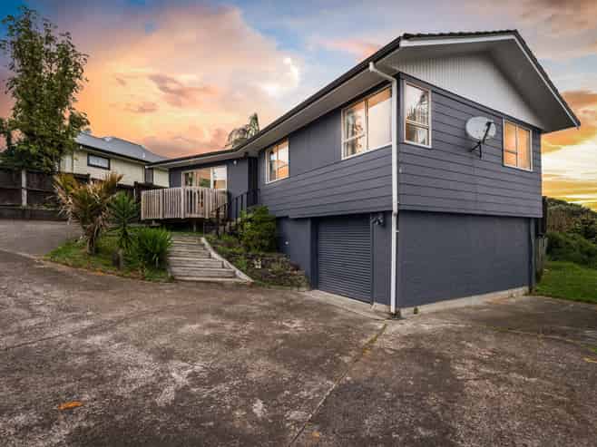 15 Vina Place, Massey